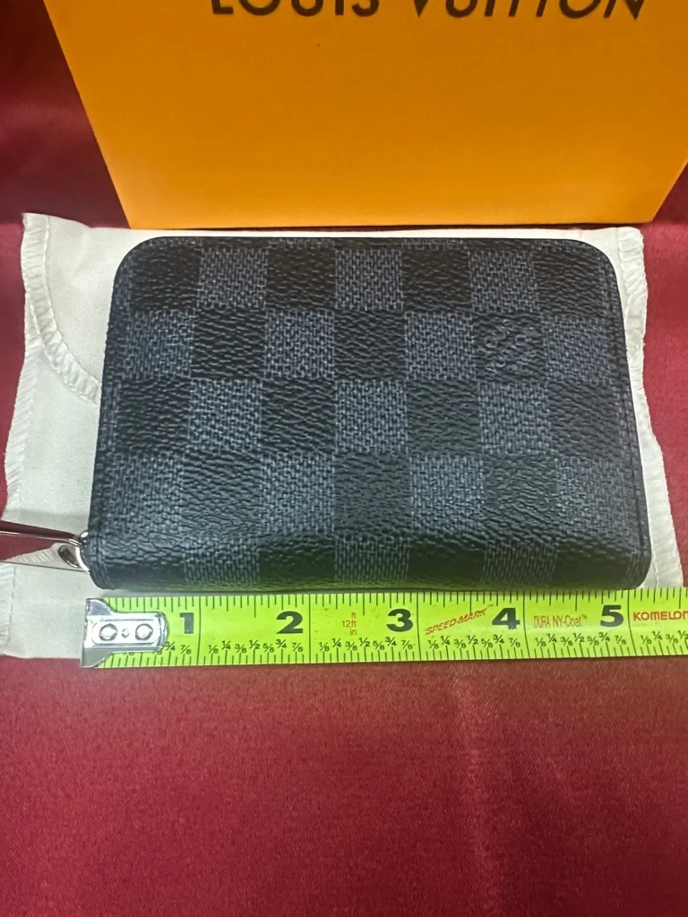 Louis Vuitton Damier Graphite Zip Wallet - Picture 8 of 8